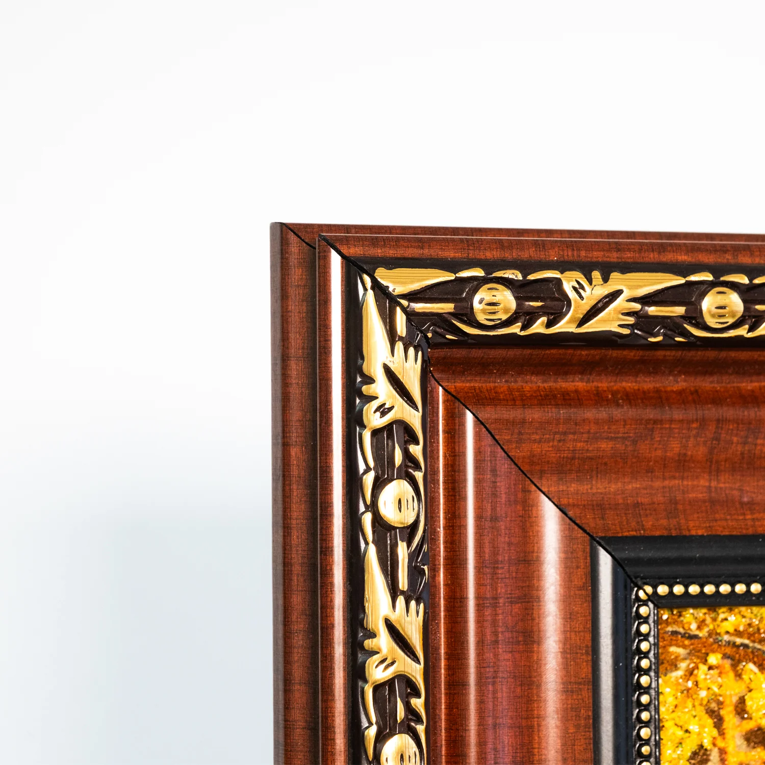 Khung tranh gỗ cao cấp - Món quà tinh tế đến từ Luxury Gifts