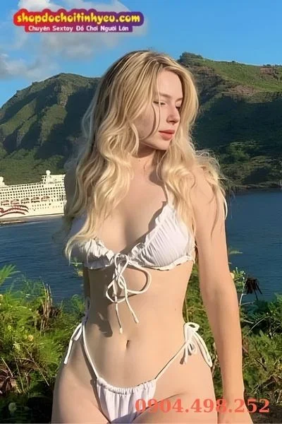 Những cô gái xinh đẹp mặc bikini