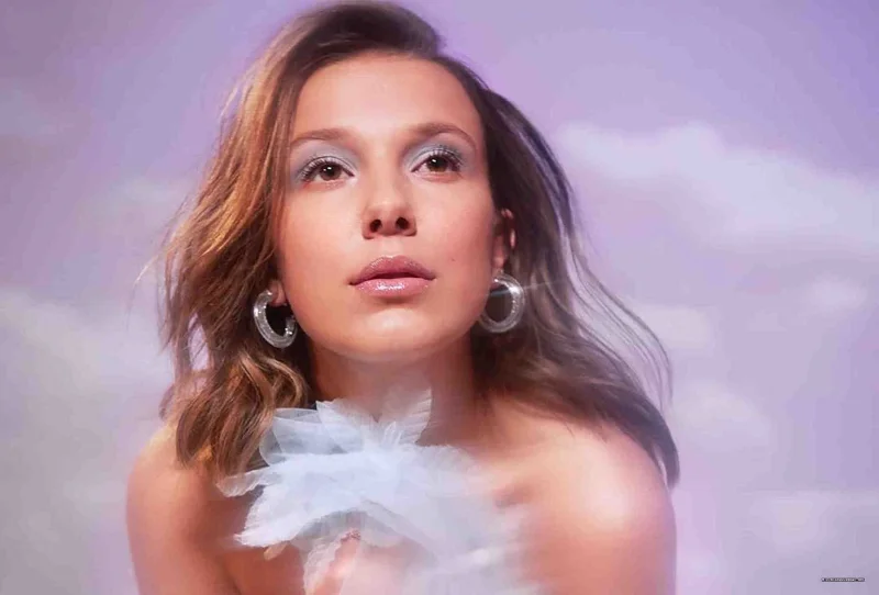 Phong cách thời trang của Millie Bobby Brown: "lột xác" từ sao nhí ngọt ngào thành "nàng thơ xa xỉ" được săn đón bậc nhất Hollywood - Tạp chí Đẹp