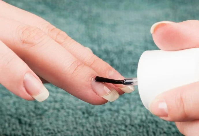 Tay Nghề Khá, Yêu Thích Vẽ Móng: Sơn Có Hiệu Ứng Bóng Trong Suốt
