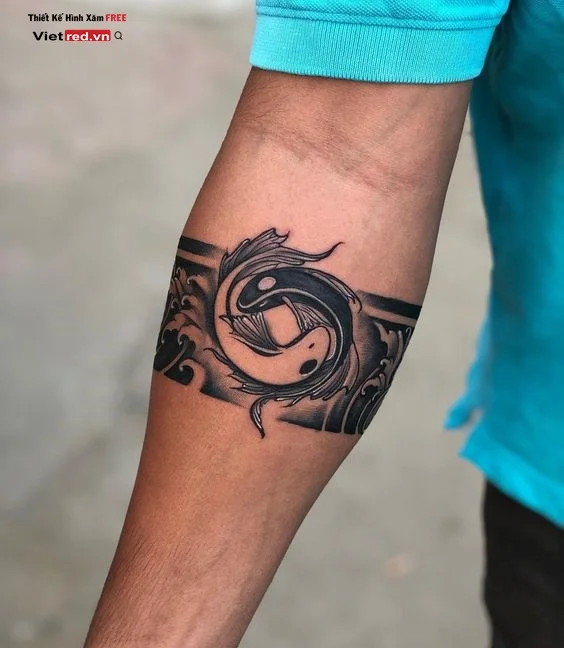 Hình xăm vòng tay cá koi âm dương đẹp