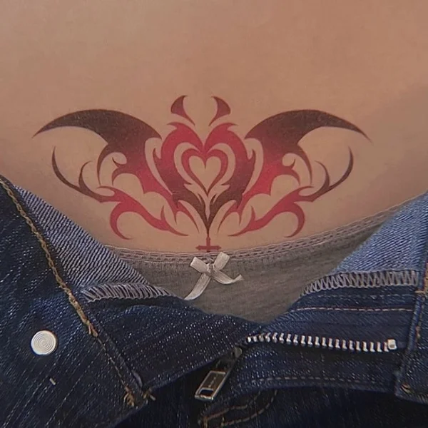 xăm vùng kín hot