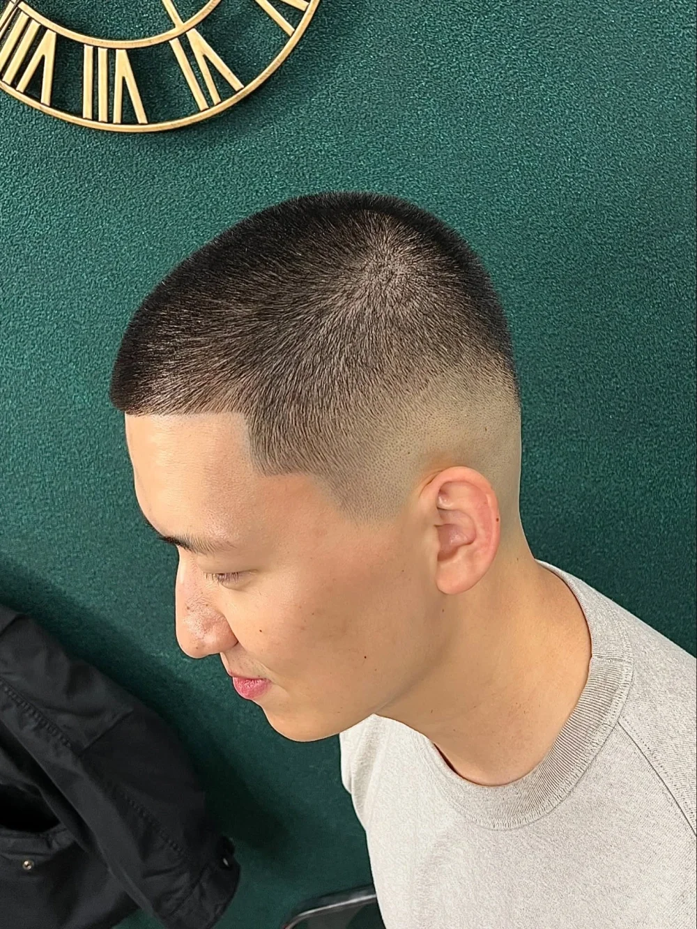 Mẫu buzz cut nam đẹp và gọn gàng cho mùa hè