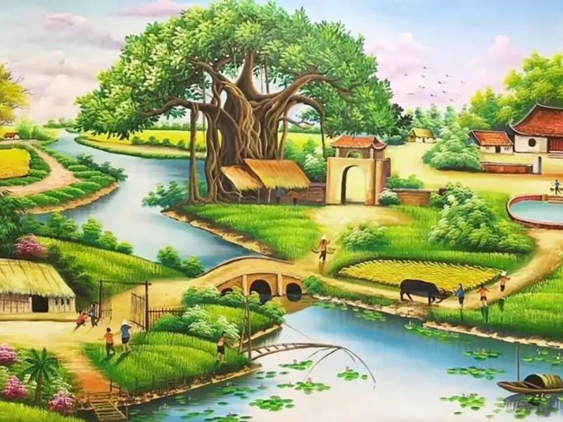 Nhà tranh nằm sát bờ ao, bóng cây rợp mát, ruộng và hồ cá phía xa